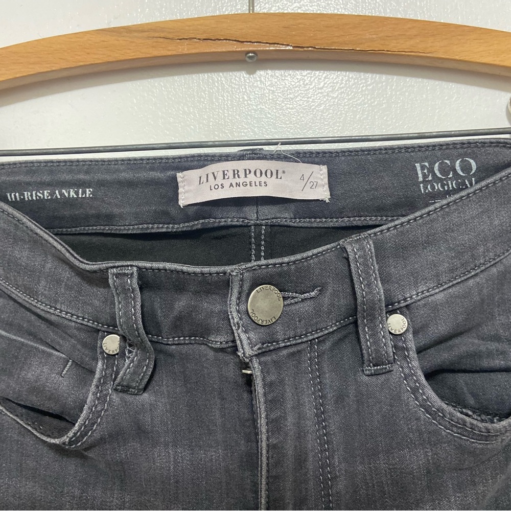 Liverpool Los Angeles Hi-Rise ankle jeans